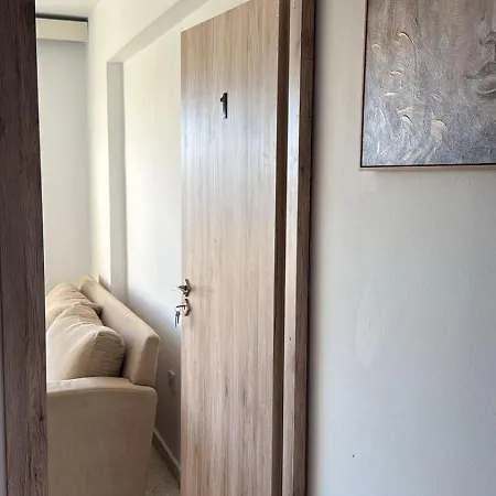 Ancient View With Smart Tv & Netflix Δωμάτια σε οικογενειακή κατοικία